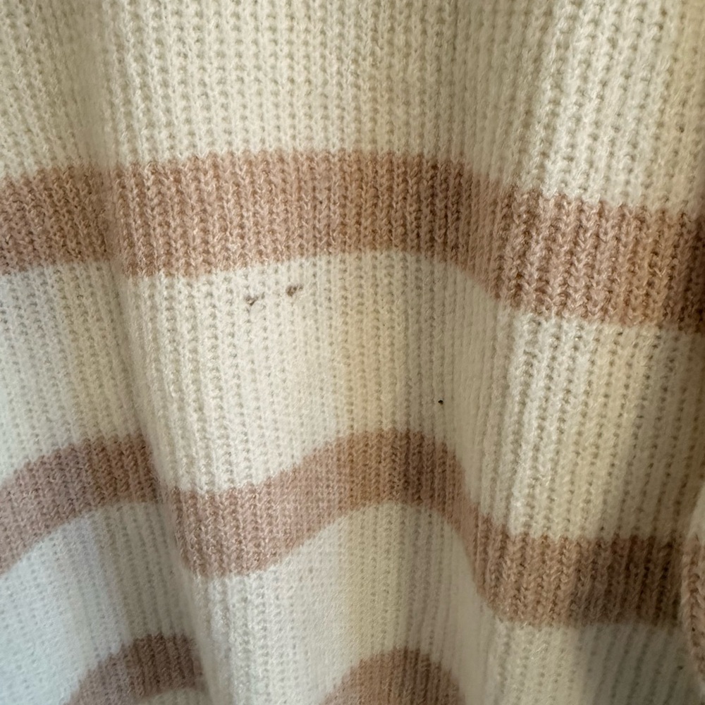 American Eagle Outfitters | Stripped Cream and Tan - Picture 10 of 10